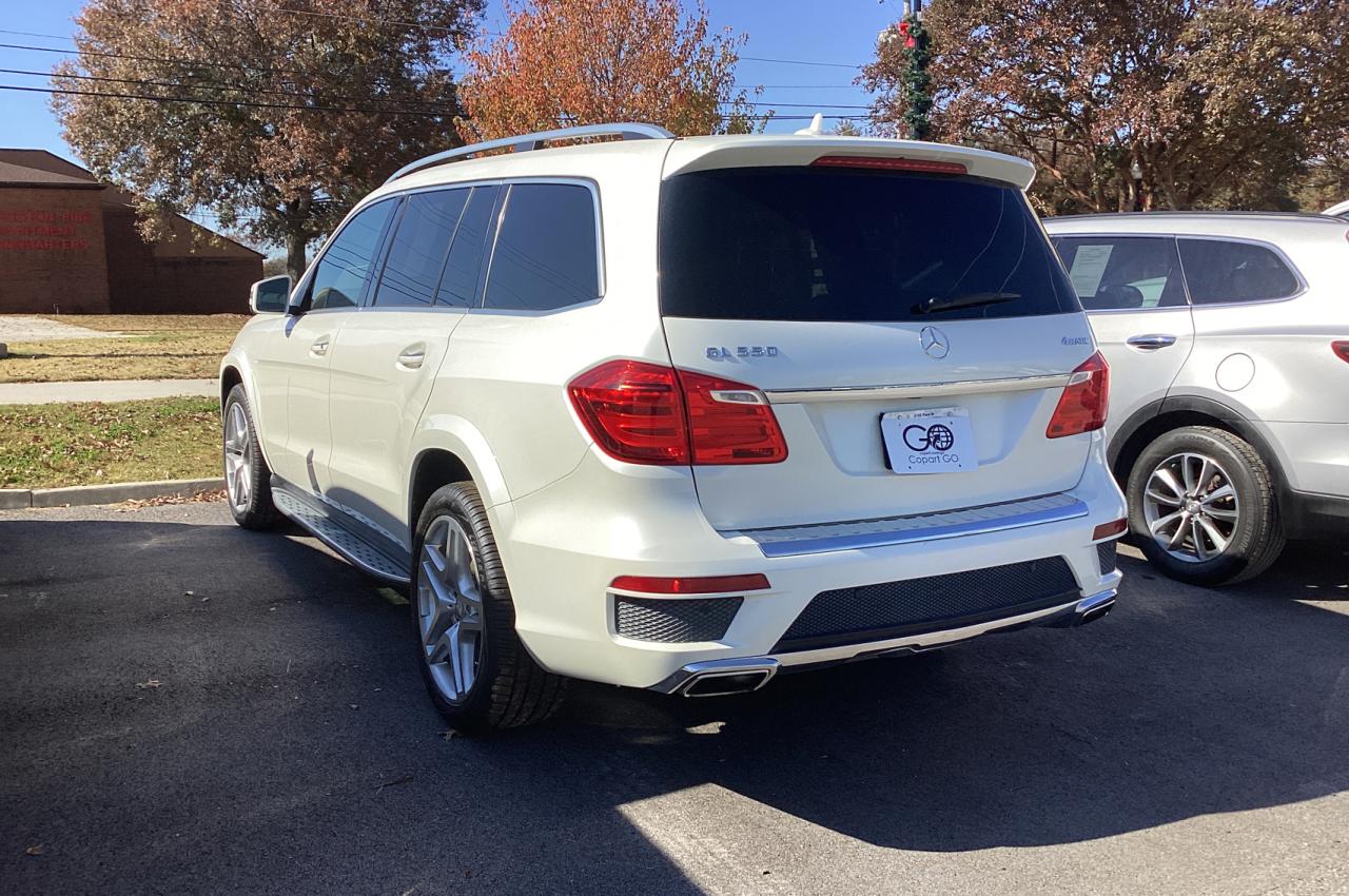 4JGDF7DE0FA594733 2015 Mercedes-Benz Gl 550 4Matic