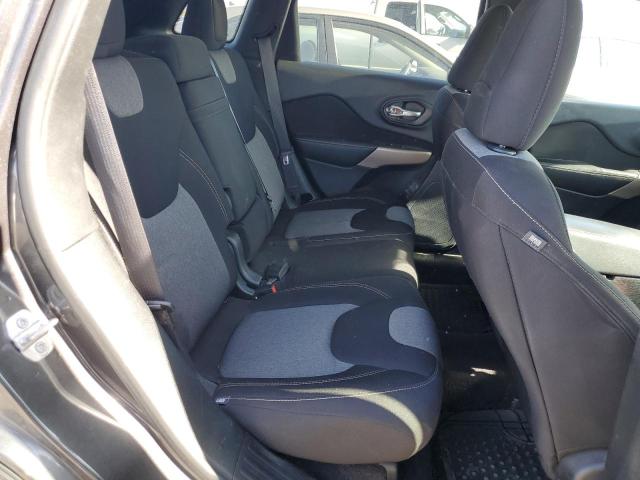 1C4PJLAB2HW580745 Jeep Cherokee Sport