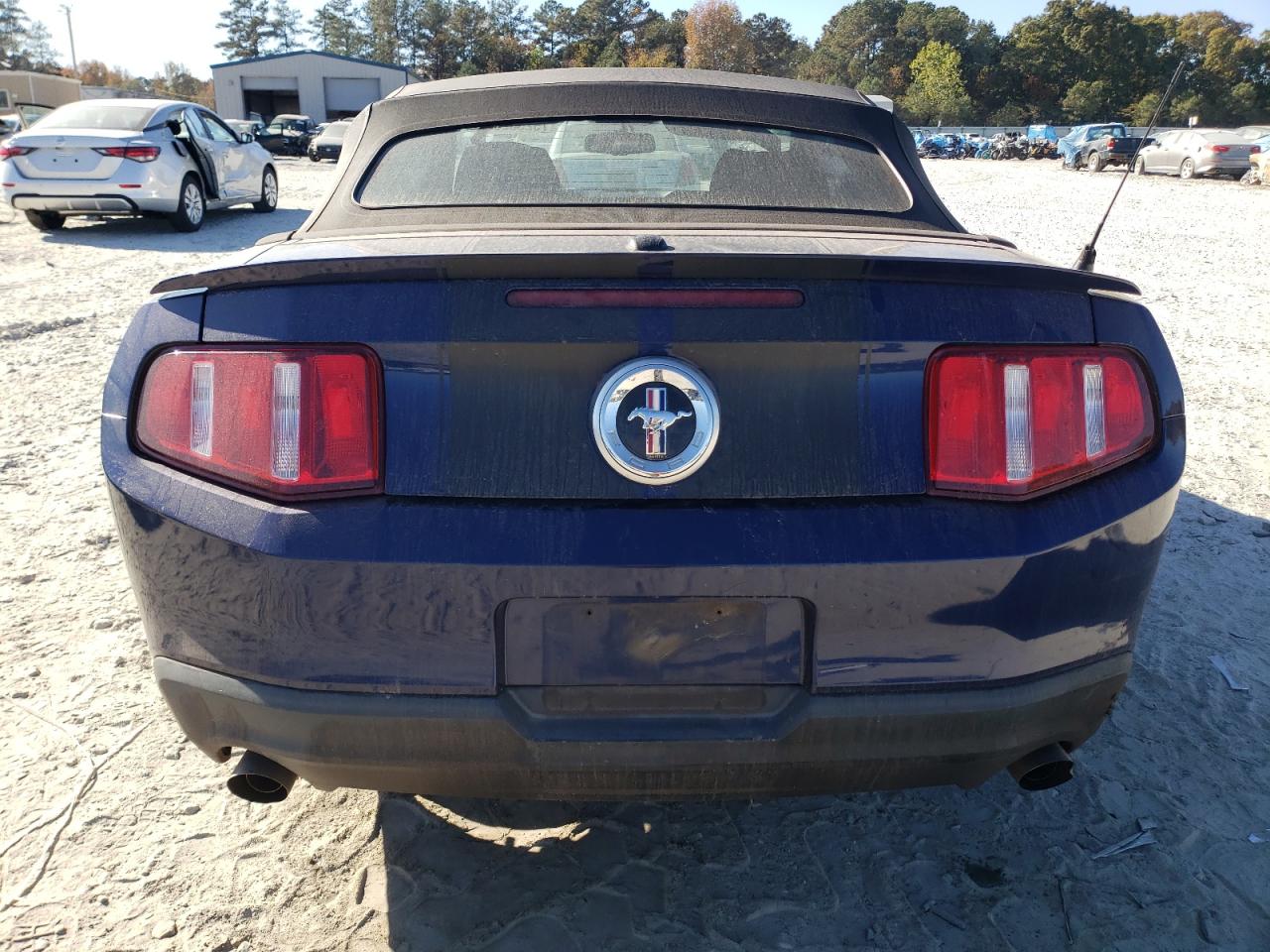 2012 Ford Mustang vin: 1ZVBP8EM2C5212871