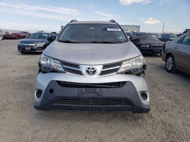 2T3BFREV4EW157565 Toyota RAV4 LE