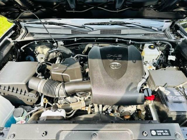  TOYOTA TACOMA 2019 Чорний
