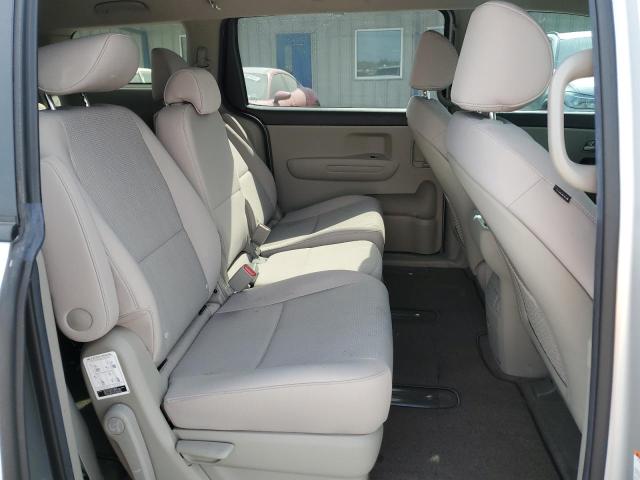 KNDMB5C16M6663217 KIA SEDONA LX