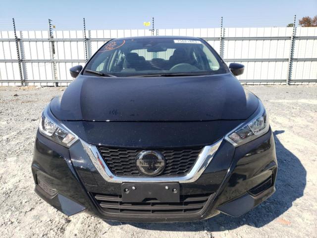  NISSAN VERSA 2021 Чорний