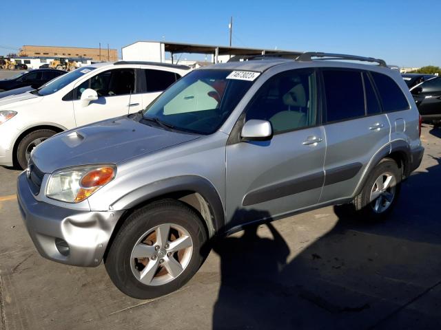 2004 Toyota RAV4 