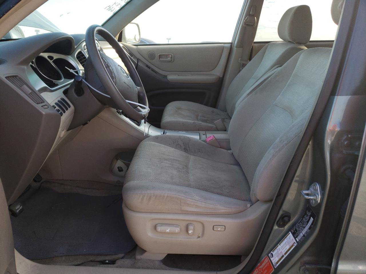 JTEGP21A040016889 2004 Toyota Highlander Base