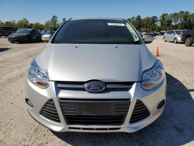 1FADP3F2XEL239350 Ford FOCUS SE