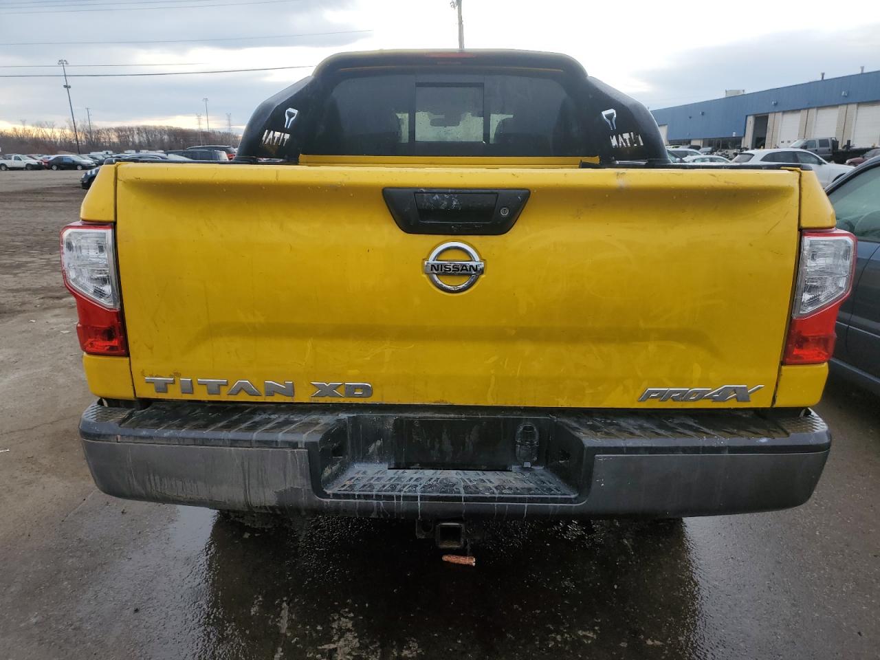 2017 Nissan Titan Xd Sl vin: 1N6AA1F47HN551877