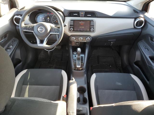  NISSAN VERSA 2020 Червоний