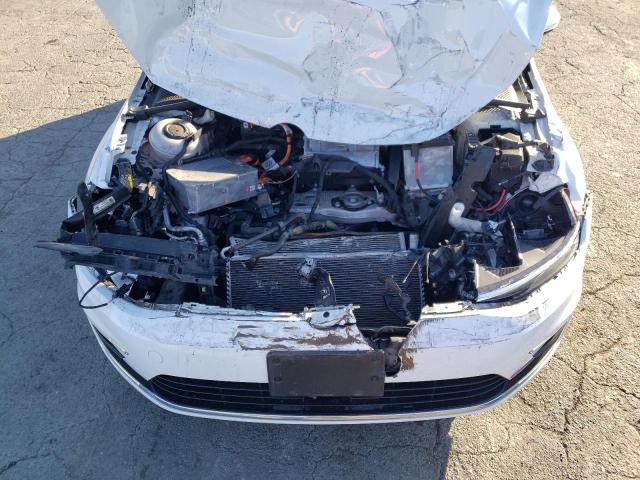 2019 VOLKSWAGEN E-GOLF SE - WVWKR7AU6KW907831