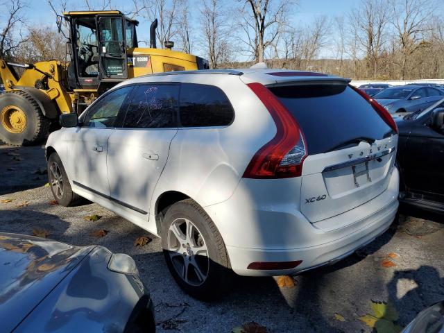 YV4902RB7F2584592 2015 VOLVO XC60, photo no. 2