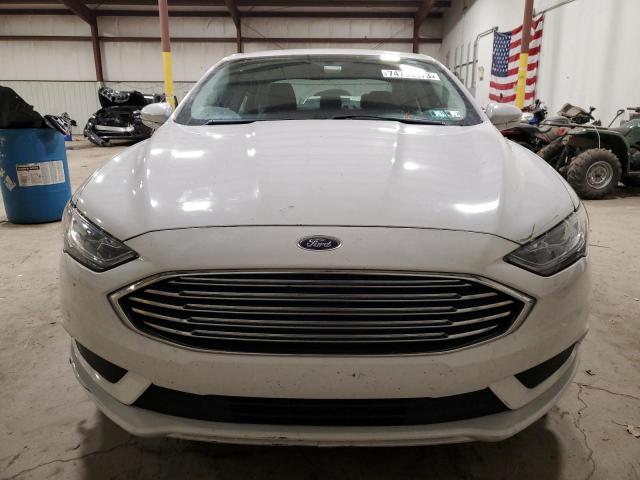 3FA6P0HD4HR136887 Ford FUSION SE
