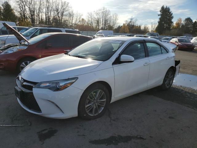 Lot #2452962558 2016 TOYOTA CAMRY LE salvage car