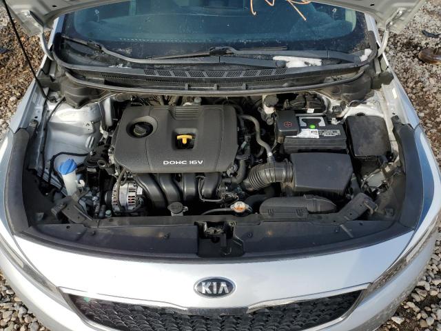 3KPFK4A70JE265615 | 2018 KIA FORTE LX