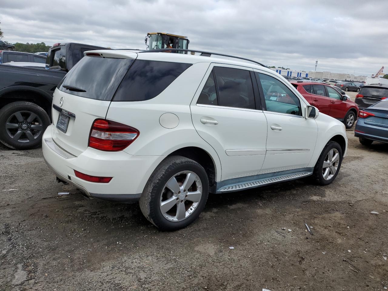 4JGBB5GB4AA611793 2010 Mercedes-Benz Ml 350