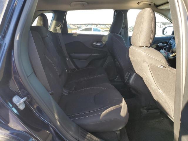 1C4PJLCB4GW143938 Jeep Cherokee Latitude