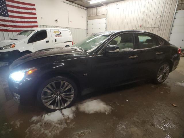 2016 INFINITI Q70 3.7