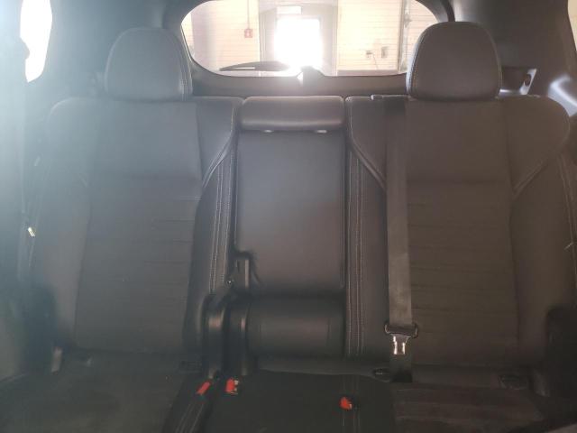JA4J4UA89PZ031851 Mitsubishi Outlander Se