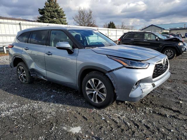 VIN 5TDGZRBH6MS138091 2021 Toyota Highlander, Xle no.4