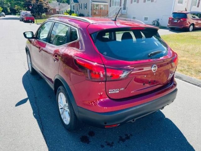 JN1BJ1CR3KW337108 Nissan Rogue Sport S