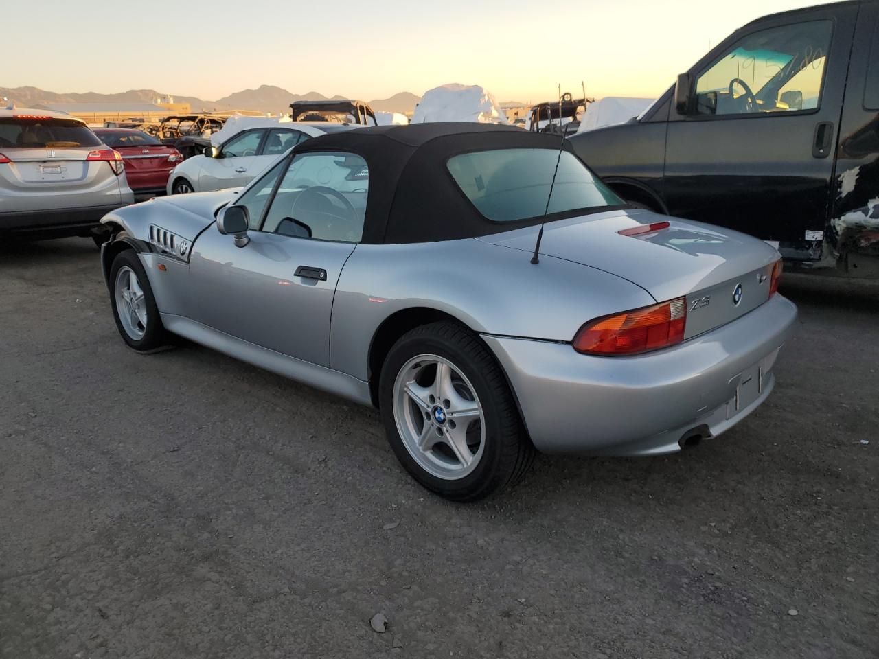 4USCH7331WLE10959 1998 BMW Z3 1.9