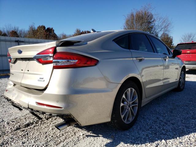 3FA6P0HD3KR213403 | 2019 FORD FUSION SE