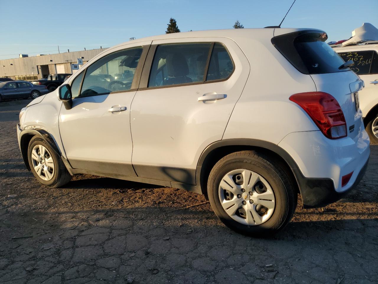 3GNCJKSB4KL130865 2019 Chevrolet Trax Ls