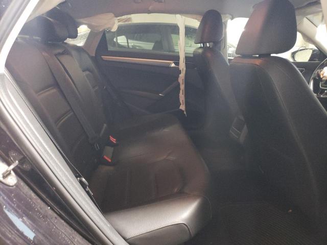  VOLKSWAGEN PASSAT 2018 Чорний