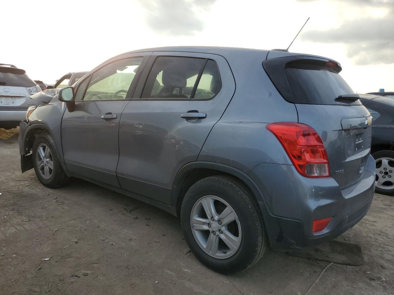 3GNCJKSB1LL180205 2020 Chevrolet Trax Ls