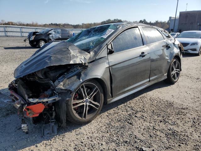 2017 Ford Focus ST