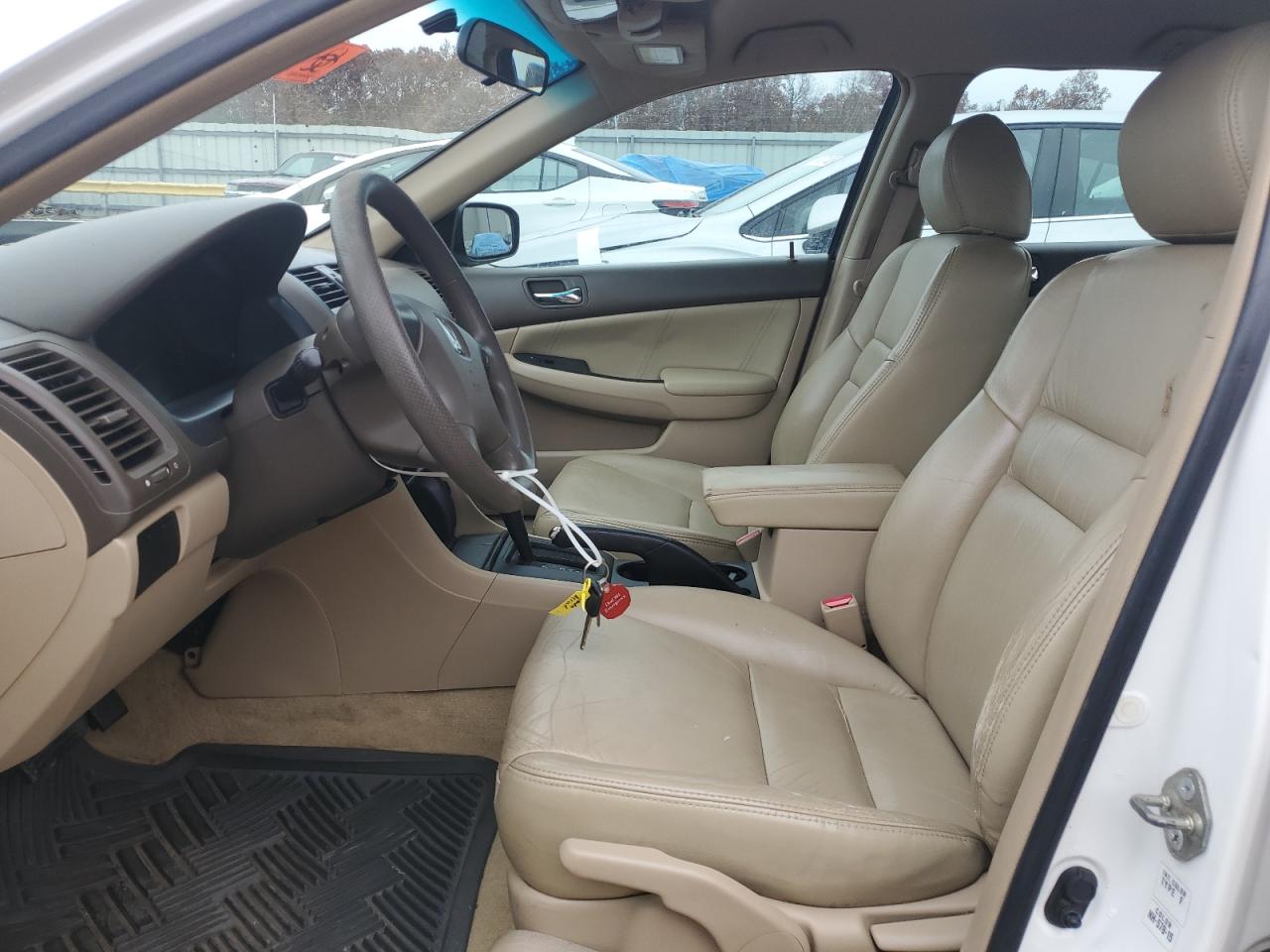 3HGCM56354G707775 2004 Honda Accord Lx