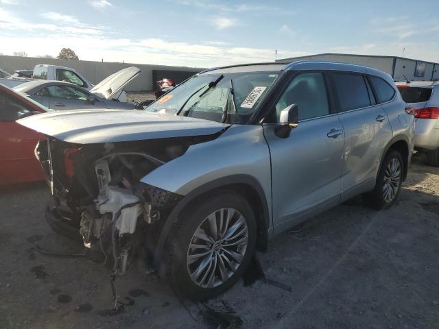 VIN 5TDFZRBH8LS054963 2020 Toyota Highlander, Platinum no.1