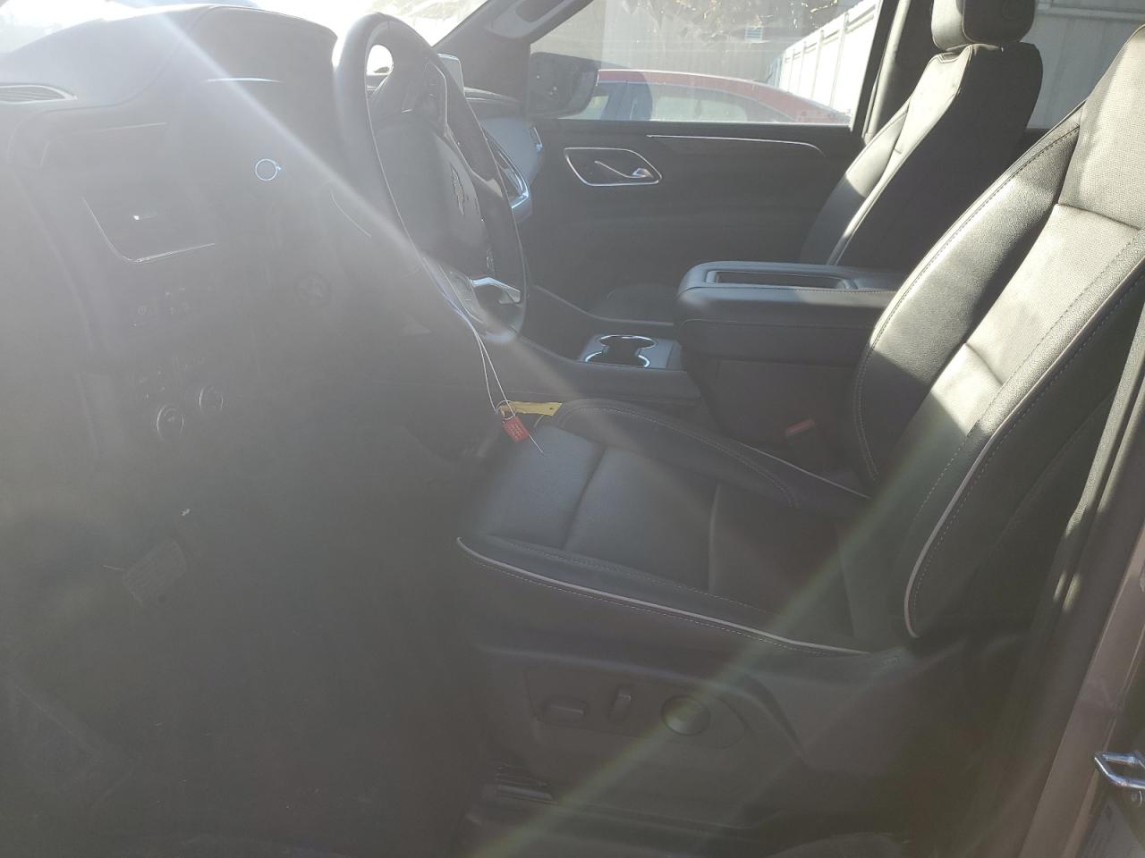 1GNSKFKD0NR156801 2022 Chevrolet Suburban Premier