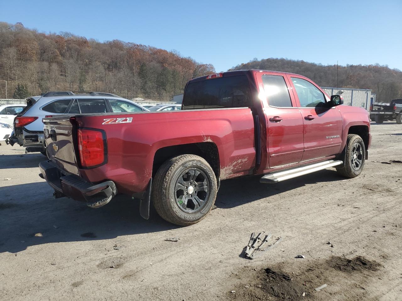 1GCVKREC3HZ168715 2017 Chevrolet Silverado K1500 Lt