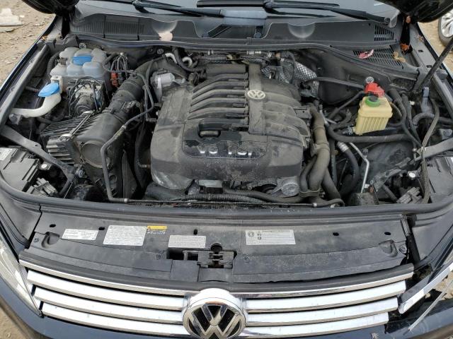  VOLKSWAGEN TOUAREG 2017 Чорний