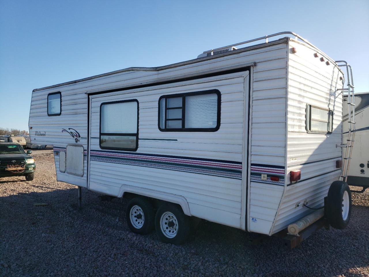 2000 Wildwood Wildwood vin: 4X4FWDA28YB035847