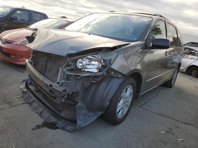 2005 Toyota Sienna CE