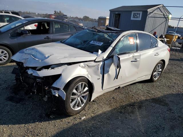 2015 INFINITI Q50 Base