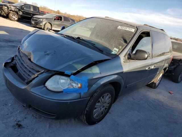 2005 Chrysler Town & Country LX