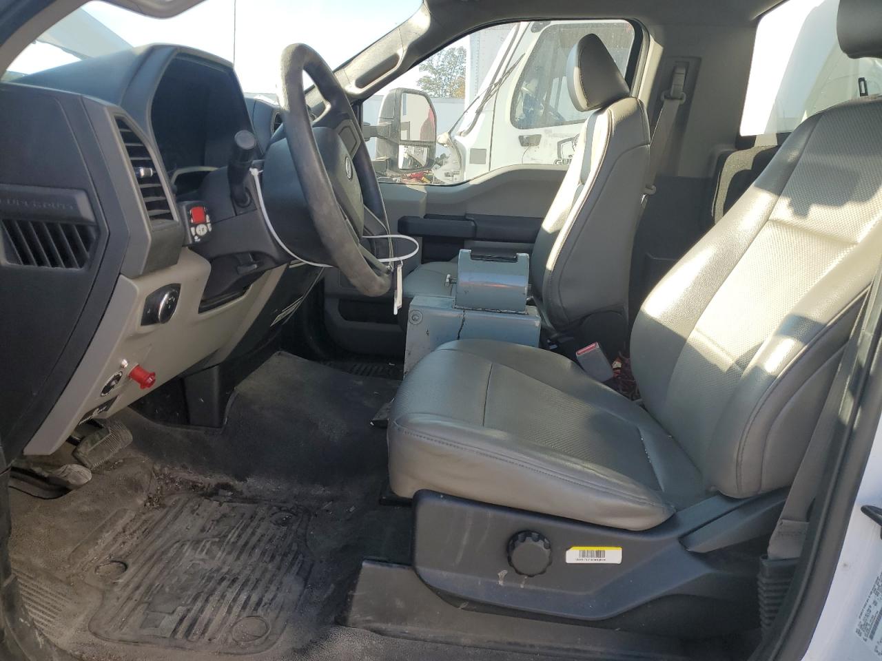 1FDUF5GT9HDA02794 2017 Ford F550 Super Duty 1FDUF5GT9HDA02794 2017 Ford F550 Super Duty