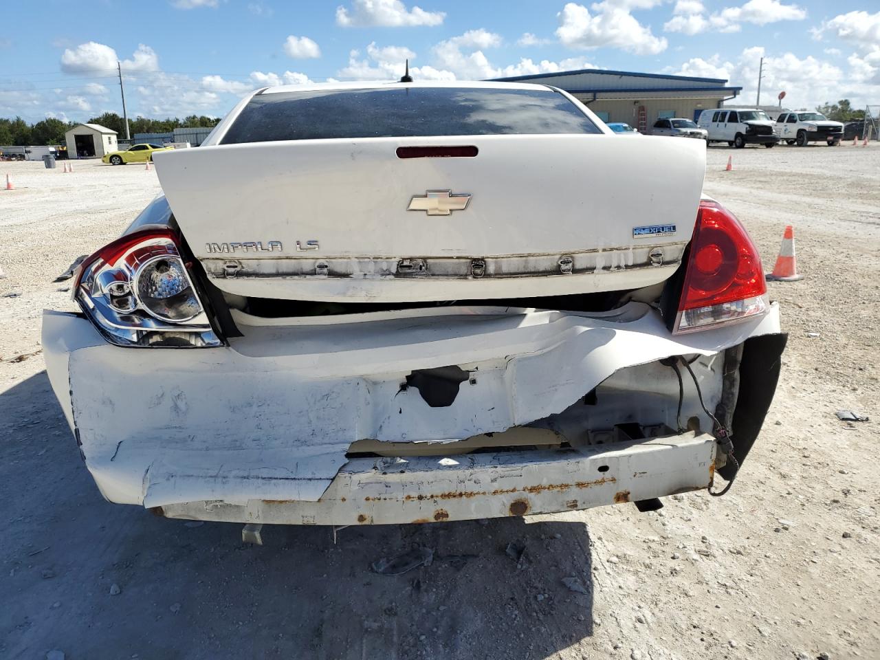 2G1WB58KX81359517 2008 Chevrolet Impala Ls