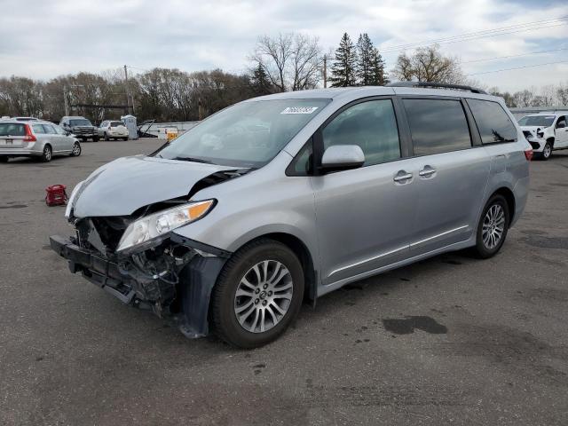 2018 Toyota Sienna XLE