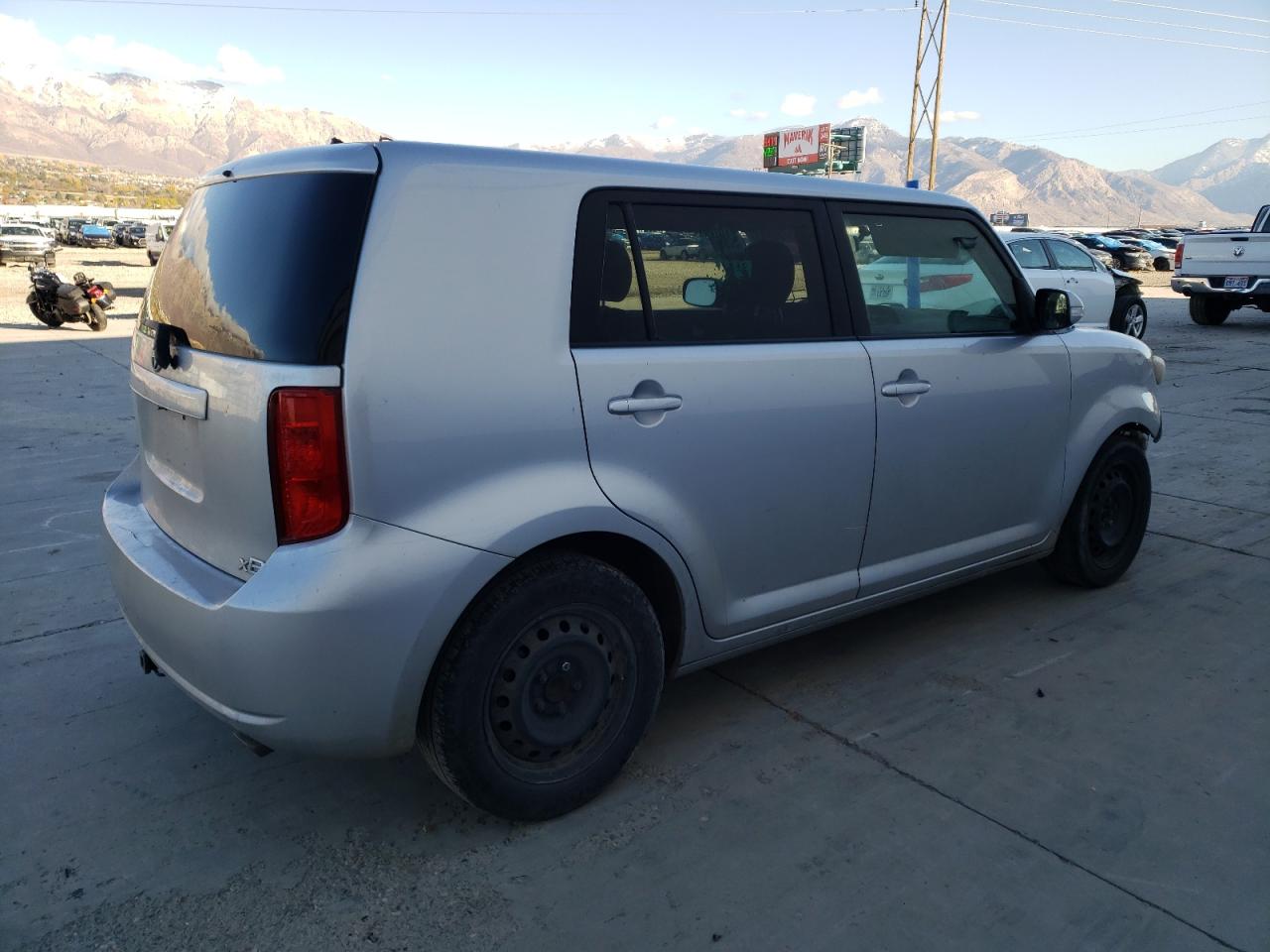 JTLKE50E881017867 2008 Toyota Scion Xb