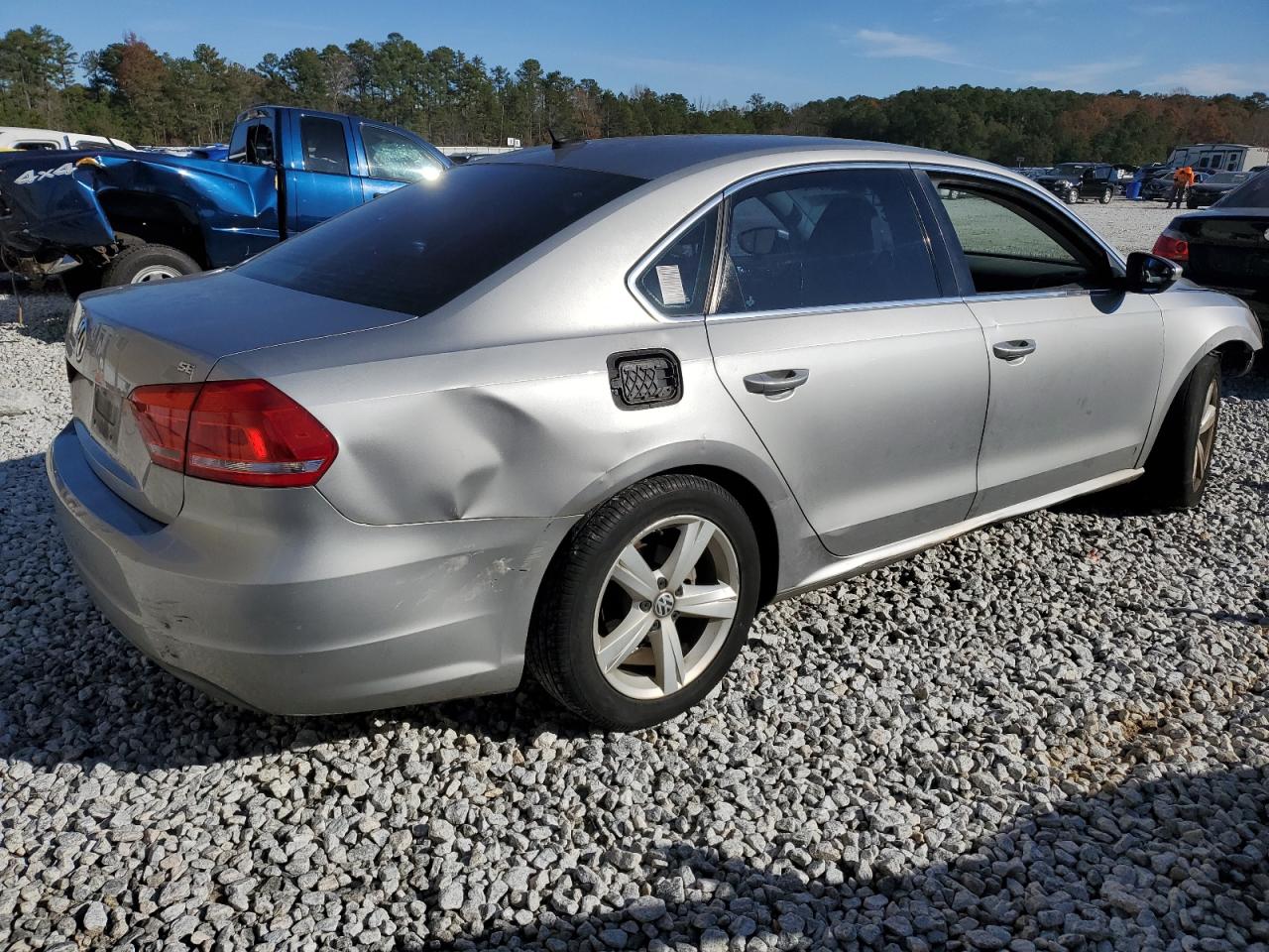 1VWBH7A37CC023763 2012 Volkswagen Passat Se