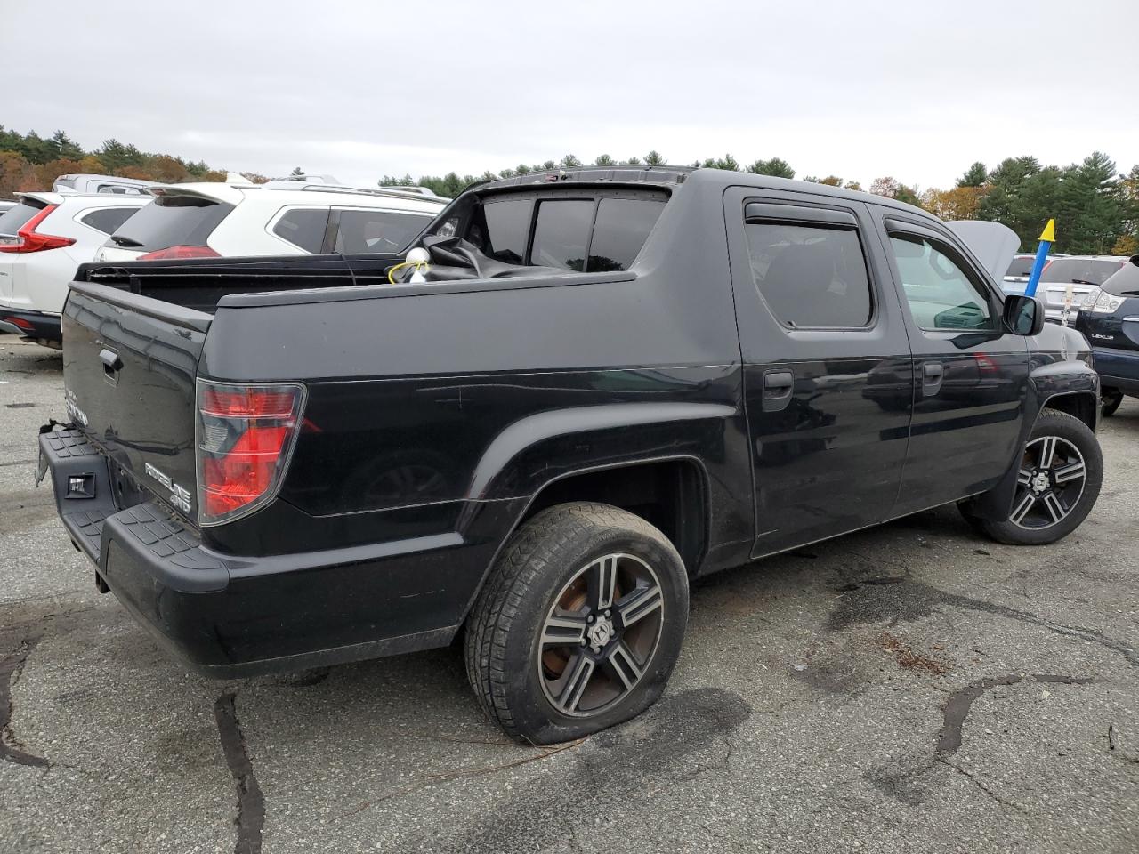 2014 Honda Ridgeline Sport vin: 5FPYK1F77EB004067