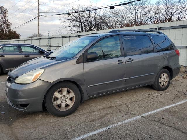 2004 Toyota Sienna CE