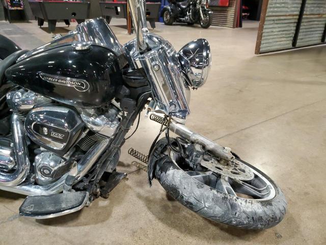 2017 HARLEY-DAVIDSON FLRT FREE 1HD1MCC11HB852208