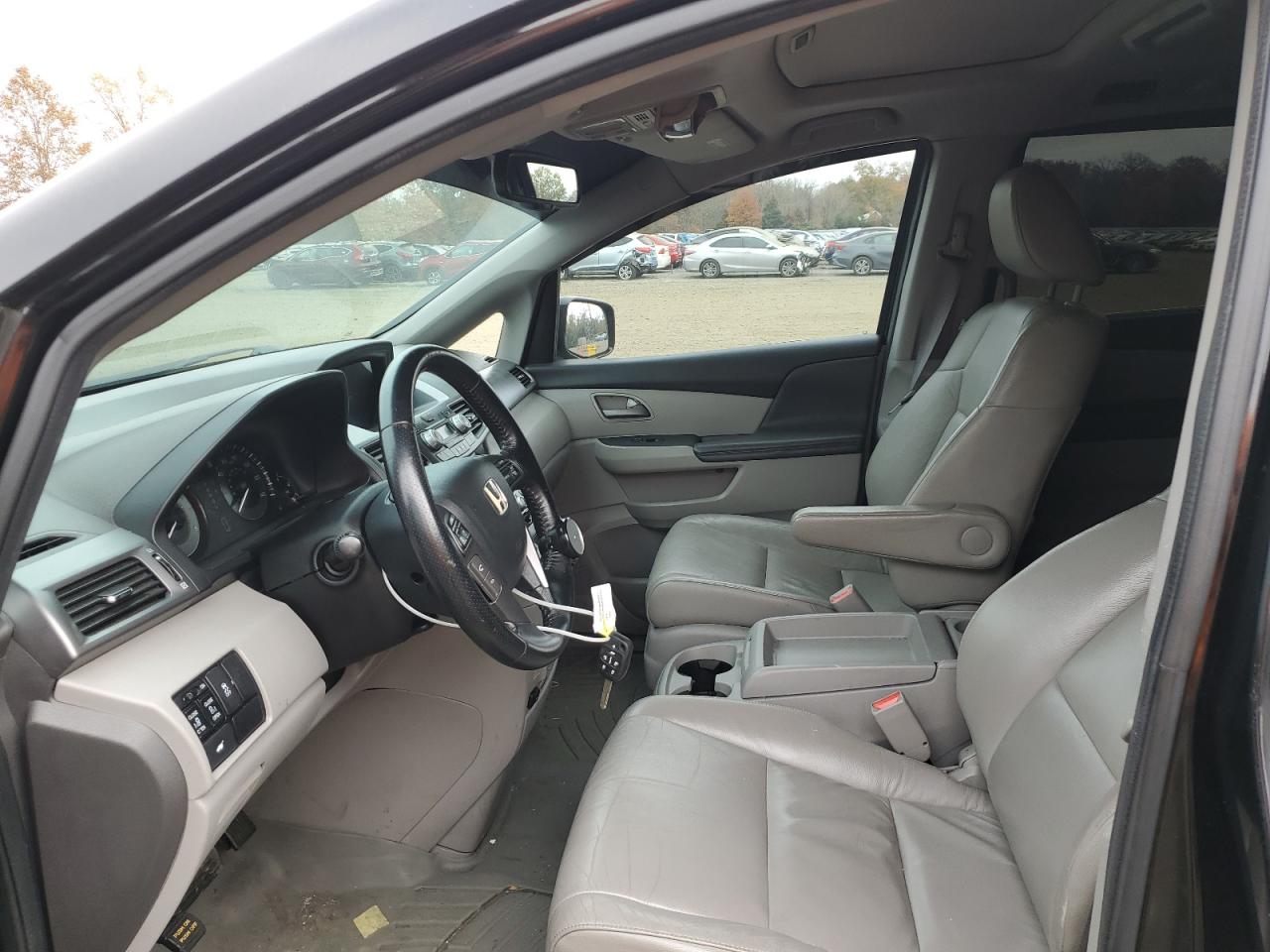 5FNRL5H62BB030125 2011 Honda Odyssey Exl