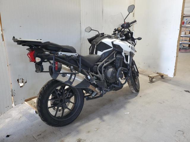 2017 TRIUMPH MOTORCYCLE EXPLORER X - SMTF42XB3HJ781766