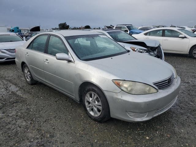 2005 Toyota Camry Le VIN: 4T1BF30K25U090080 Lot: 76619273