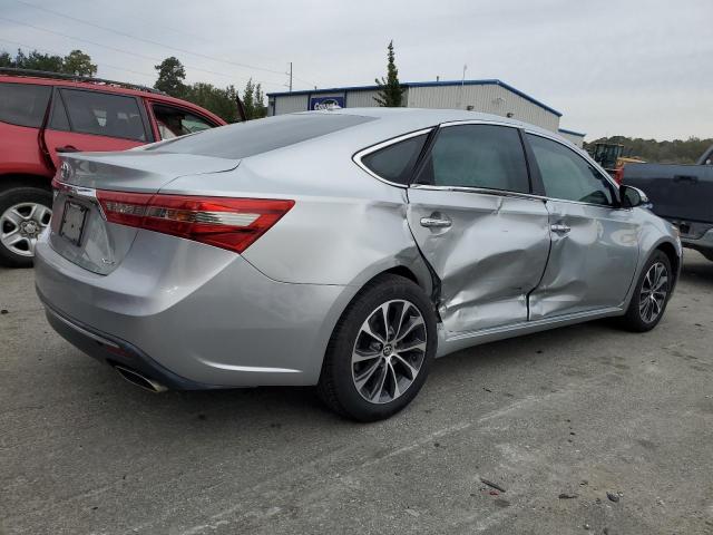  TOYOTA AVALON 2018 Сріблястий